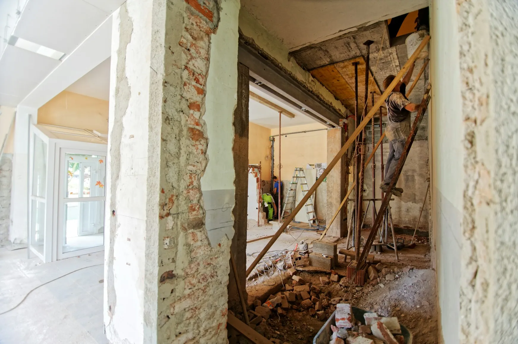 Maximizing Value in Renovations: The Case for and Against Reclaimed Resources