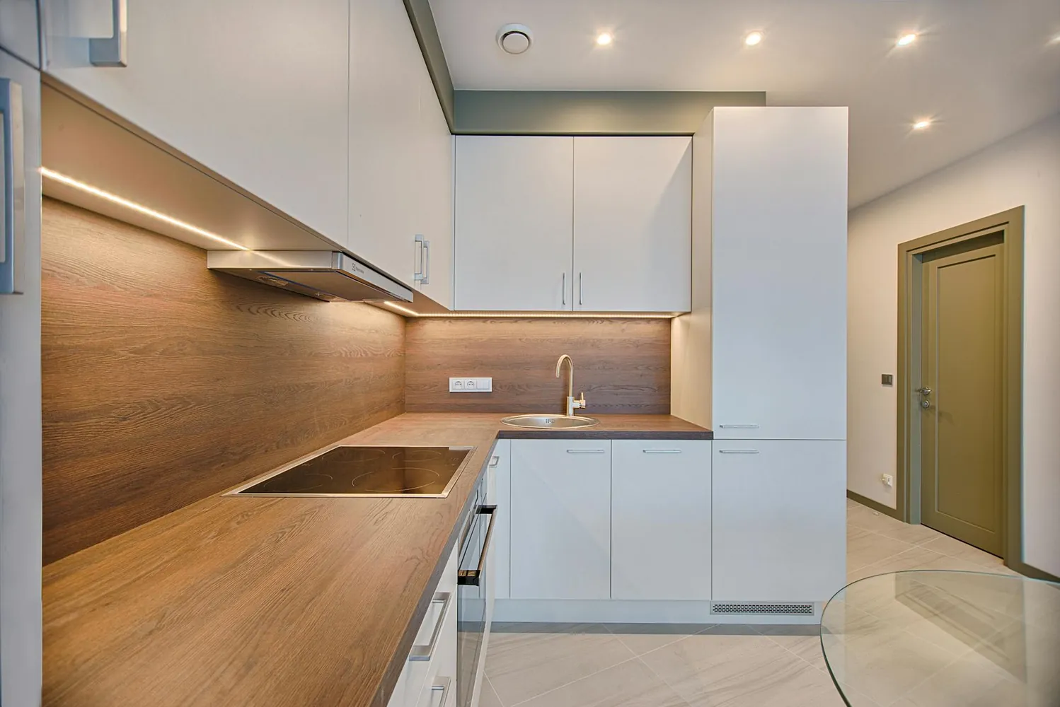 Pros and Cons of Open-Concept Kitchens for Modern Homes
